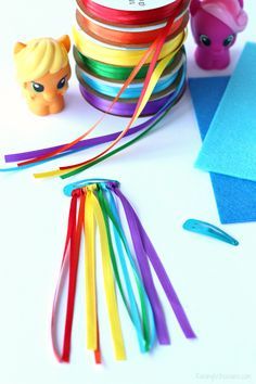 Rainbow dash hair clip diy My Little Pony Party, Fiesta Little Pony, My Little Pony Hair, Cumple My Little Pony, My Little Pony Craft, My Little Pony Games, Rainbow Dash Party, Rainbow Dash Birthday, Rainbow Parties