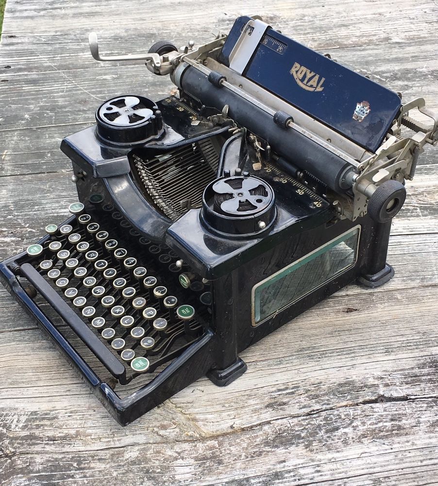 Beautiful Antique Royal Model 10 Typewriter Glass Sides Typewriter Antiques Antique Typewriter