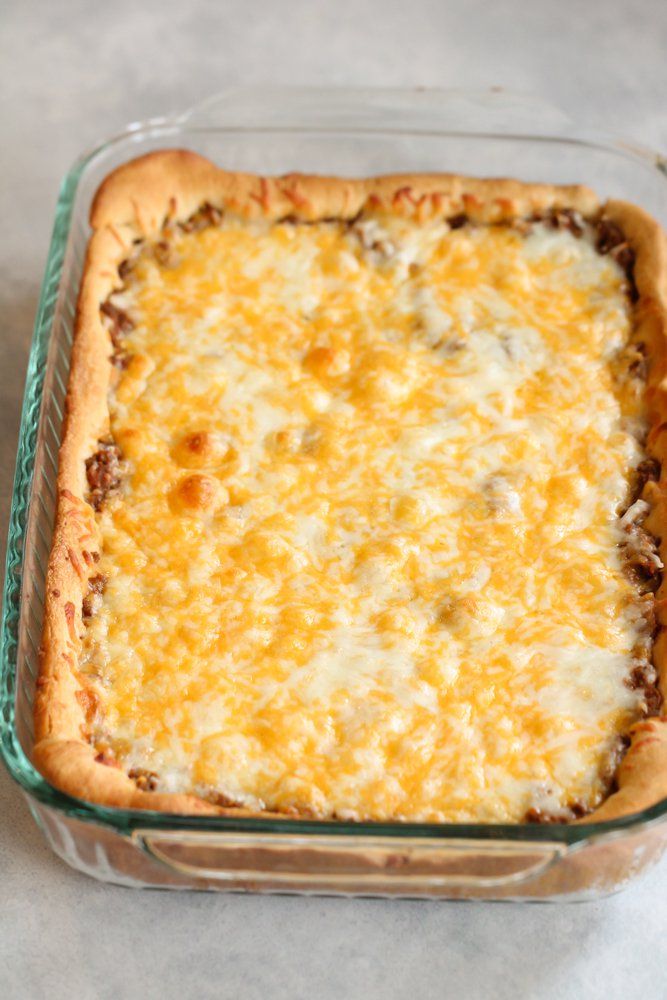 Crescent Roll Burrito Bake | Six Sisters' Stuff Crescent Roll Recipes Dinner, Recipes Using Crescent Rolls, Cresent Roll Recipes, Dinner Rolls Recipe, Crescent Roll Taco Bake, Dinner Recipes, Pilsbury Crescent Recipes, Dinner Ideas, Pillsbury Recipes