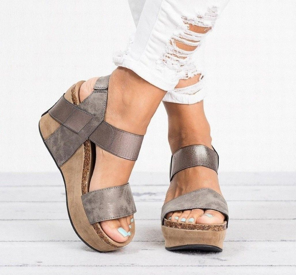 size 11 wide platform heels