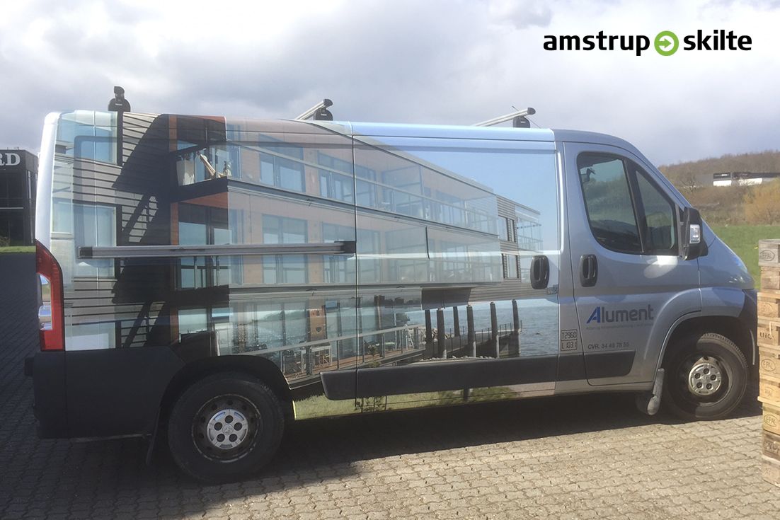 Amstrup Skilte - Autodekoration - Carwrap - Skiltefirma - Alument - Bilreklamer er den bedste og billigste form for reklame! Mange mennesker vil hver dag se dig i trafikken. Du får det maksimale udbytte - både når du kører og når du holder parkeret - det er markedsføring 24/7! Der er mange flotte muligheder for at pakke biler ind. Skal vi hjælpe dig? Kor, Vehicles, Car, Vehicle, Tools
