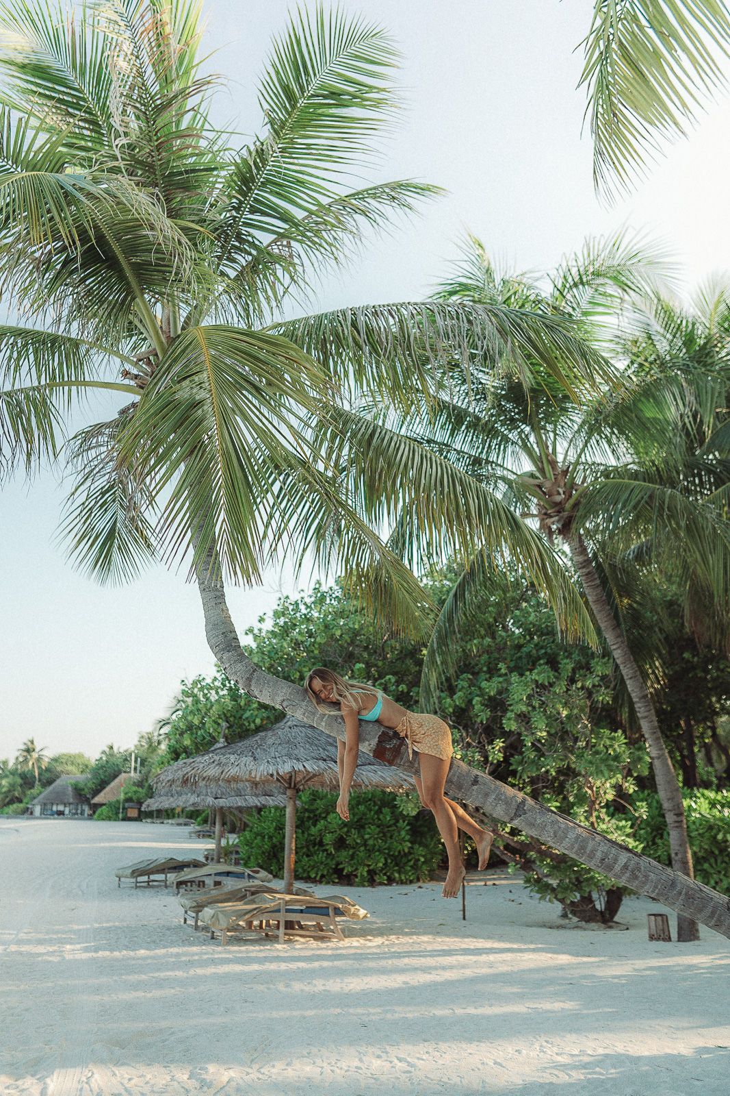 Get a complete travel guide to the Maldives including the best places to stay in the Maldives The Westin Maldives and the various Four Seasons Maldives properties), how to get to the Maldives, things to do in the Maldives, when to go to the Maldives and more. #maldives | Four Seasons Maldives private island | Four Seasons Maldives kuda huraa | Four Seasons Maldives landaa giraavaru | Four Seasons hotel Maldives | Four Seasons resort Maldives | Maldives best resorts | Maldives best hotel Best Resorts In Maldives, Maldives Vacation, Maldives Resort, Honeymoon Resorts, Travel Images, Travel Photos, Travel Inspo, Travel Inspiration, Honeymoon Special