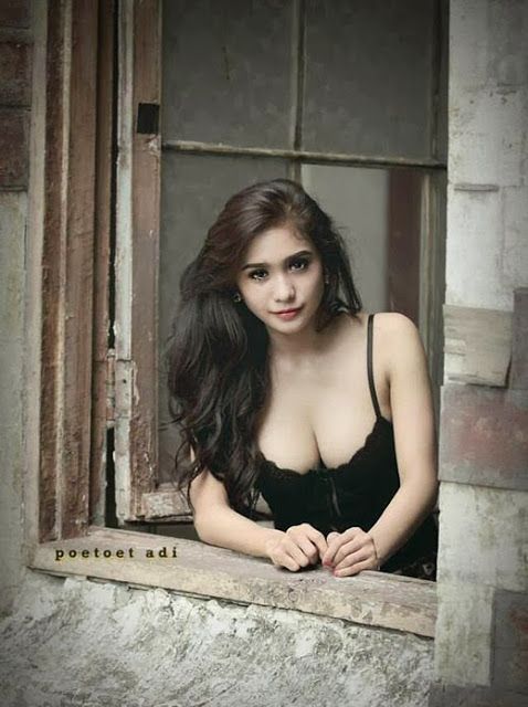 Bibie Julius Tank Top Hitam Bibie Julius Tank Top Hitam