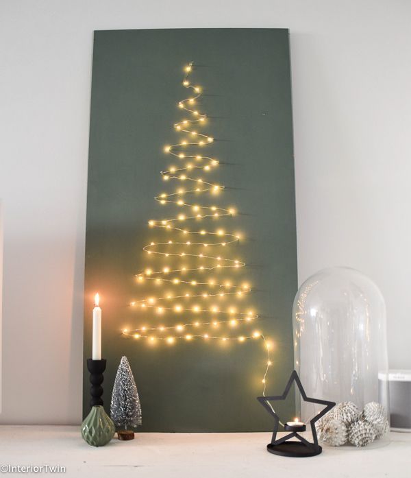 DIY: kerstboom van licht & sterslinger | InteriorTwin #kerstboomversieringen2019