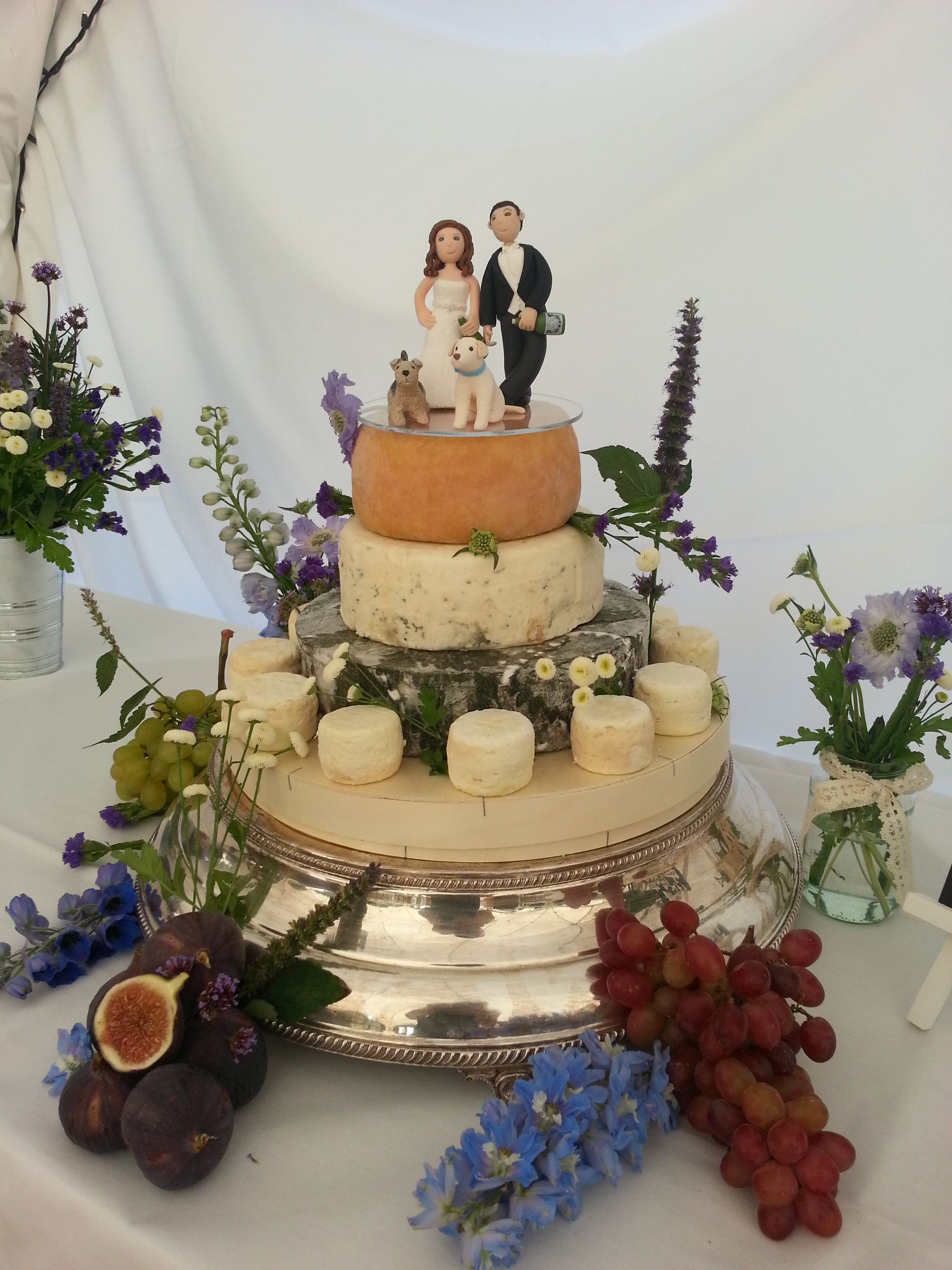 Amazing Cheese Wedding Cake Cheese wedding cake