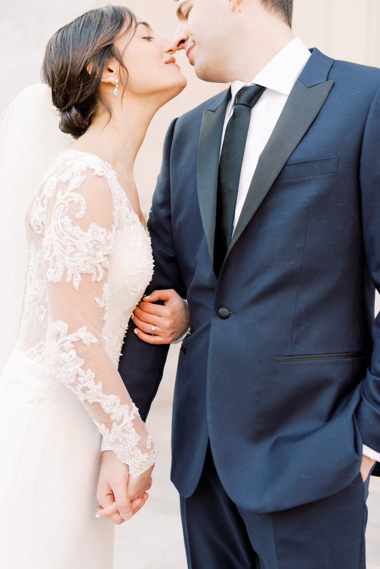 Sara + Daniel | Classic Winter Philadelphia Wedding at Union Trust