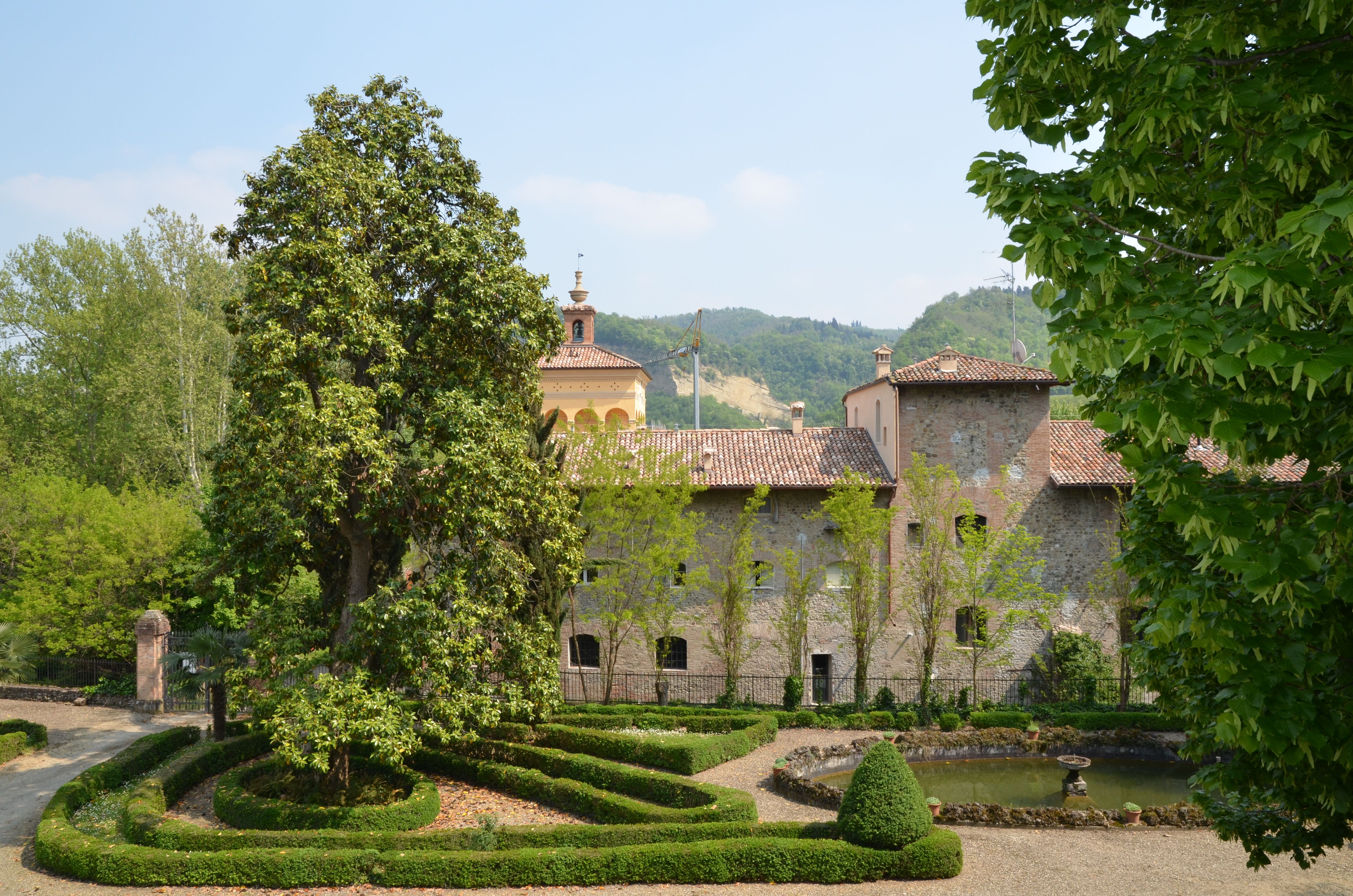 Via Bertacchi 3 Sasso Marconi Castello de' Rossi in Sasso Marconi, Bologna | Paesaggi, Bologna, Città