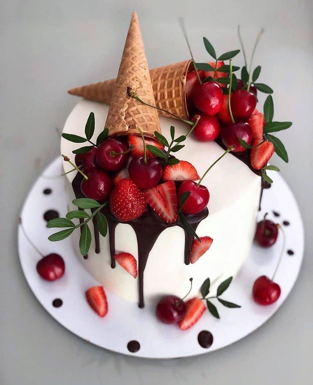 Pretty Cakes, Cute Cakes, Beautiful Cakes, Amazing Cakes, Fancy Cakes, Chocolate Cake Designs, Tasty Chocolate Cake, Cake Desserts, Cupcake Cakes