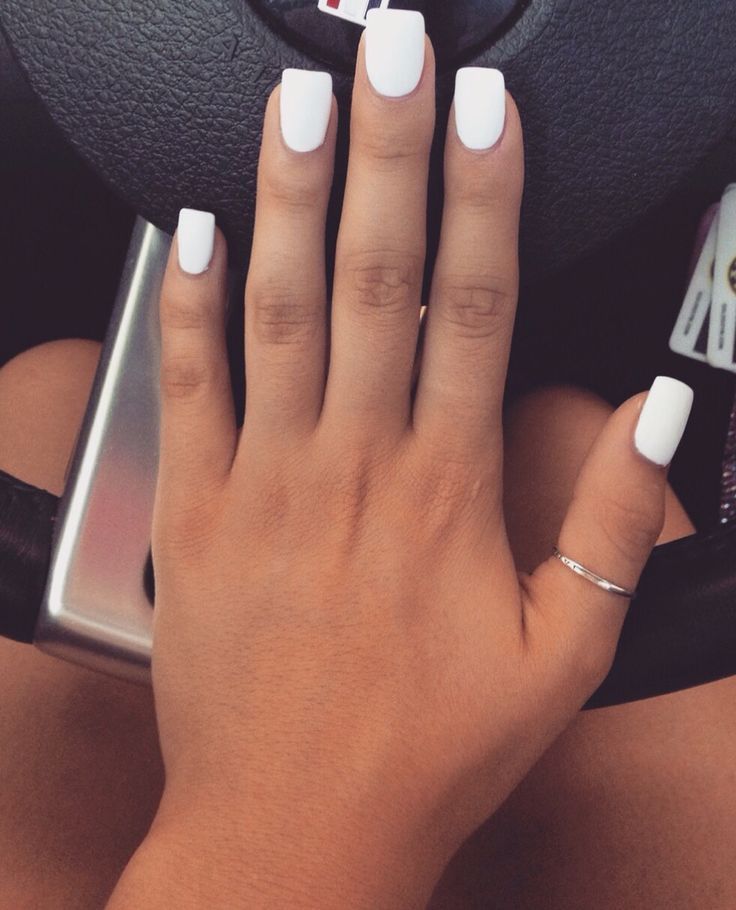 Preciosas Uñas de color Blanco para el Verano - Manicure Square Acrylic Nails, Square Nails, Acrylic Nail Designs, Nail Art Designs, Short Acrylic Nails Square Summer Colors, Solid Color Acrylic Nails, White Tip Acrylic Nails, Long White Nails, White Toenails