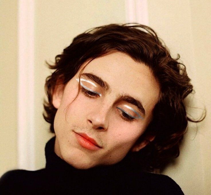 Nova York nunca esteve tão brilhante com a chegada de Aurora. O lugar… #romance #Romance #amreading #books #wattpad E Boy Makeup, Male Makeup, Makeup Inspo, Makeup Inspiration, Beauty Makeup, Men With Makeup, Guys Makeup, Feminine Men Aesthetic, Aesthetic Makeup