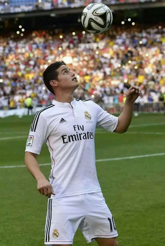 Pin By Gerrah Adam On Sweet With Images James Rodriguez James Rodriguez Colombia Soccer Guys