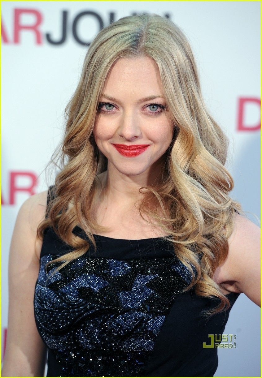 amanda seyfried photo amanda london premiere of dear john amanda seyfried amanda seyfried photos amanda seifried