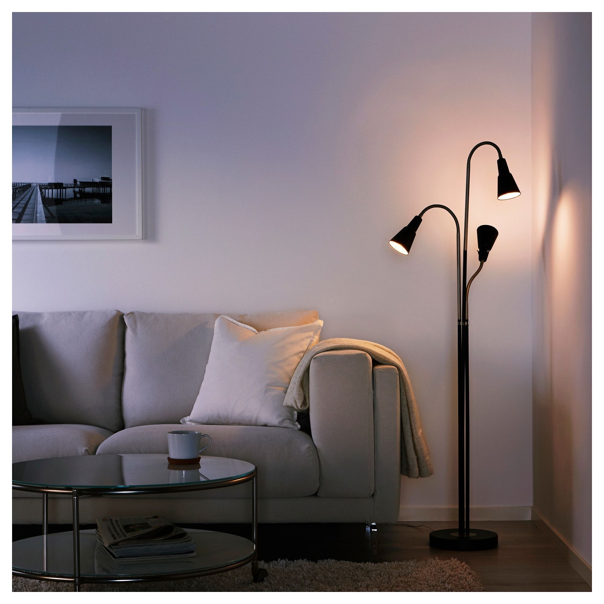 Kvart Standleuchte Mit 3er Spot Schwarz Standleuchte Bodenlampe Kvart Standleuchte Mit 3er Spot Schwarz Standleuchte Bodenlampe