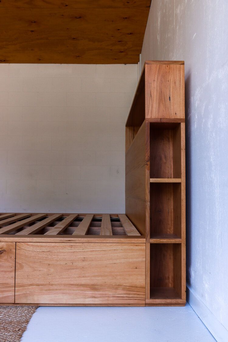Bed Headboard Storage, Diy Storage Bed, Bed Frame With Storage, Headboards For Beds, Bedroom Storage, Bedroom Diy, Bedroom Interior, Headboards With Storage, Beds With Storage Drawers