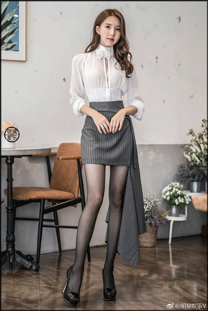 Asian Girl Pantyhose