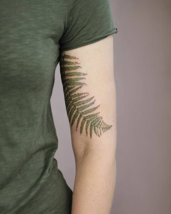 Wunderschöne botanische Tattoo-Designs von Cindy van Schie #tattoosandbodyart