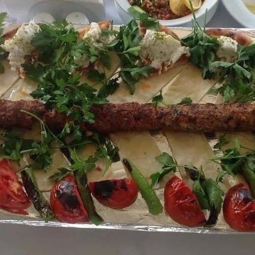 Günaydın Kebap & Steakhouse (Postane, Tuzla) için menü, fiyat, telefon, adres, ortam, çalışma saatleri, rezervasyon ve daha fazlası... #istanbul #tuzla #postane #gunaydinkebapsteakhouse #restoran Istanbul, Chicken, Food, Essen, Meals, Yemek, Eten, Cubs