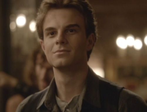 Yay It S Kol He S Hilarious Arrogant And Good Looking He Loves His Baseball Bat And Mirror Kol Mikaelson Nathaniel Buzolic How To Look Better Yay It S Kol He S Hilarious Arrogant And Good Looking He Loves His Baseball Bat And Mirror Kol Mikaelson Nathaniel Buzolic How To Look Better