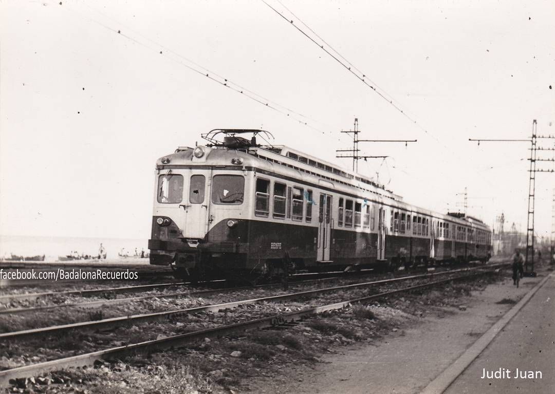 Badalona Recuerdos On Instagram 1958 Tren A La Altura De La Rambla Foto Judit Juan Badalona Barcelona Ramblabdn Trenes Rodaliesrenfe