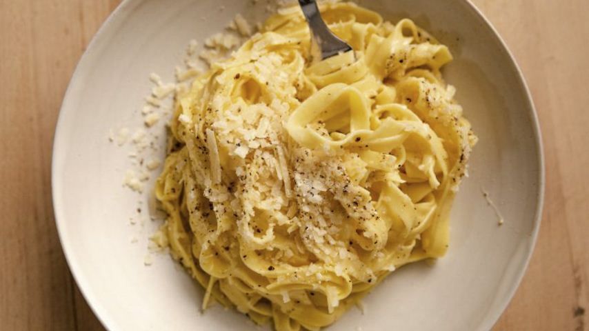 Fettuccine Alfredo Recipe Food Network Fettuccine With Buffalo Butter And Parmigiano Reggiano Recipe In 2020 Food Network Recipes Food Recipes Food