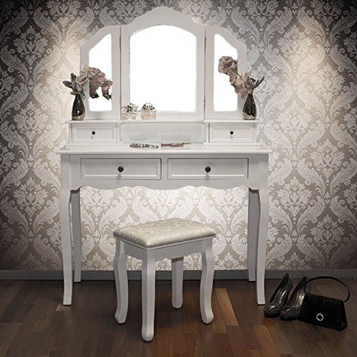 Perfekter Schminktisch Mit Platz Fur Ihr Make Up Diy Kleide Modelle Vanity Room Bedroom Vanity Dressing Table Design