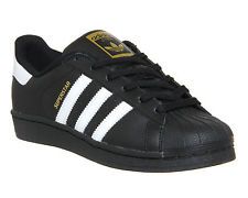 adidas superstar en negro