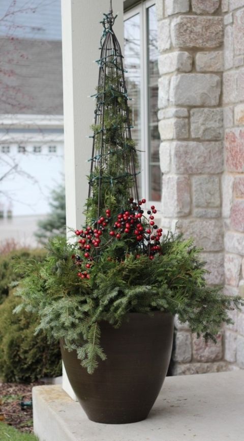 Christmas Urns, Christmas Garden Decorations, Front Porch Christmas Decor, Christmas Greenery, Christmas Arrangements, Christmas Floral, Christmas Lights, Christmas Wreaths, Outdoor Holiday Planters