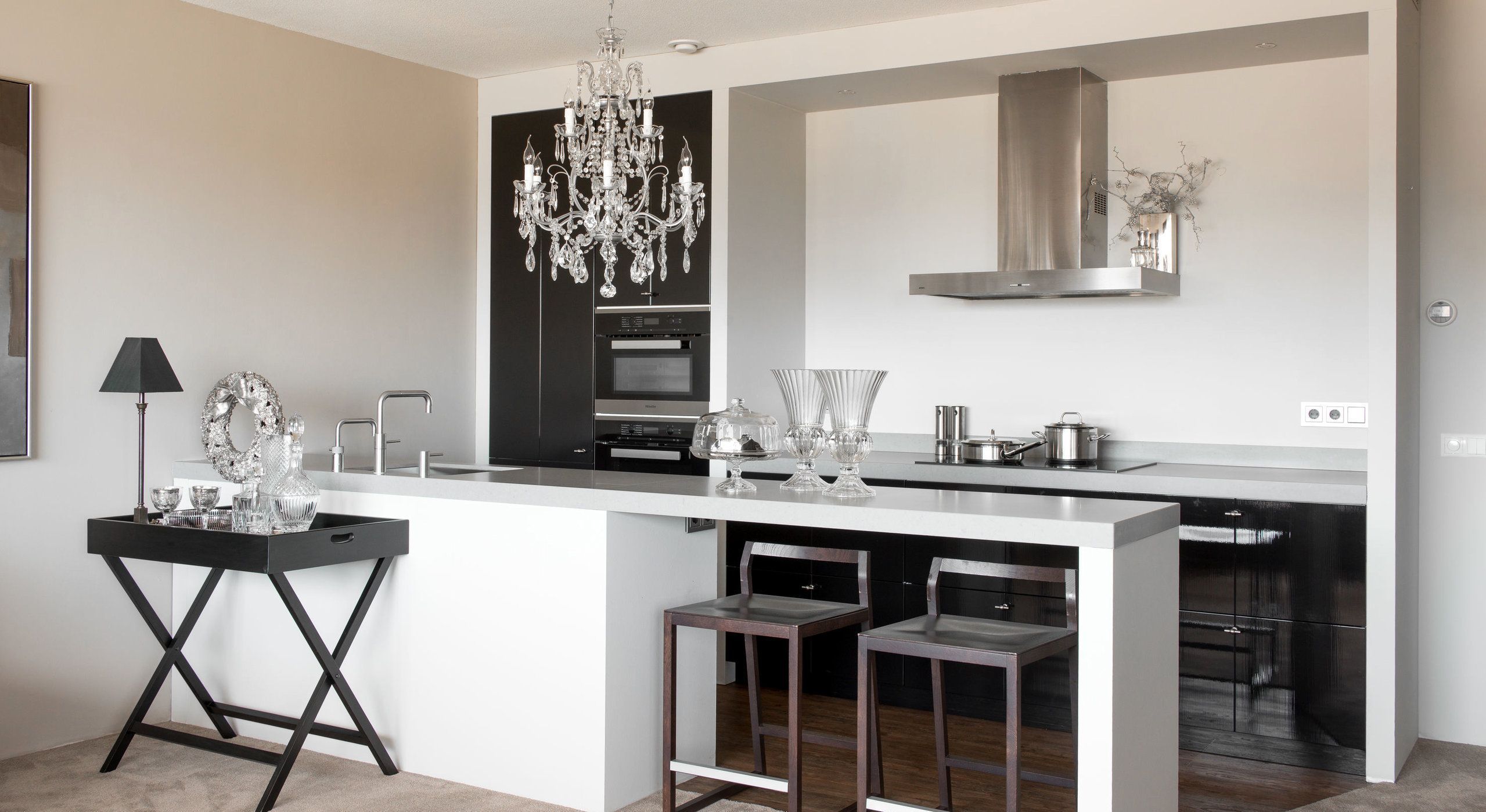 Seeking A Little Kitchen Area Suggestion Unwind Right Here We Locate Great Deals Of Little Kitchen Kitchen Inspirations Small Kitchen Cabinets Small Kitchen