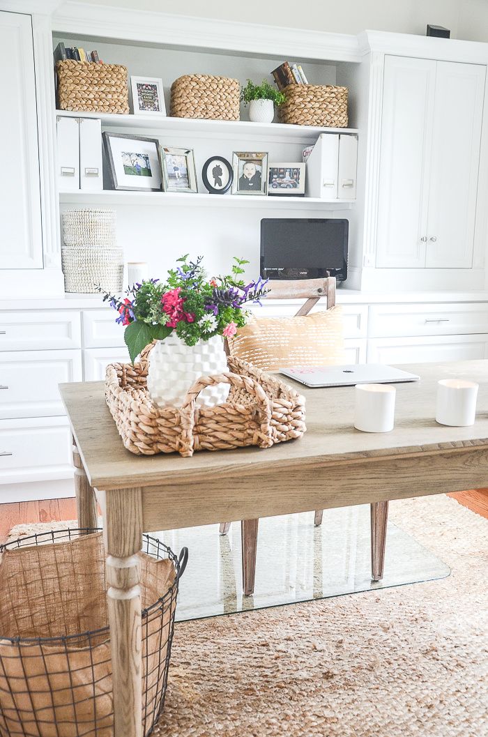 Now we are working from home more see how this pretty and efficient office was set up! Work Office Decor, Home Office, Office Space, Formal Dining Room, Dining Room Table, Small Porch Decorating, Decorating Ideas, Custom Bookshelves, Office Bookshelves