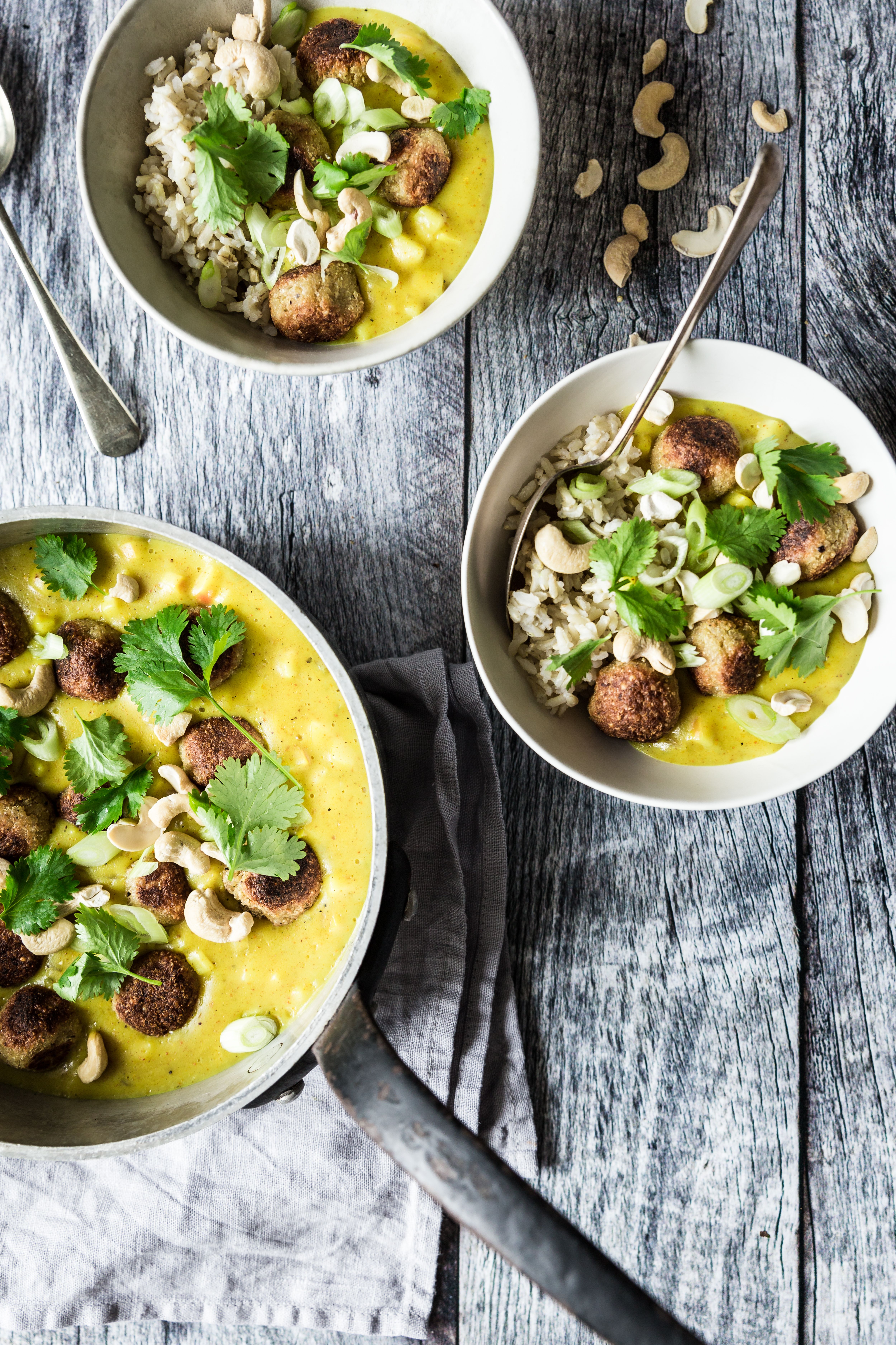 Vegetariske Boller I Karry Med Billeder Vegetarisk Vegetaropskrifter Vegansk Madlavning