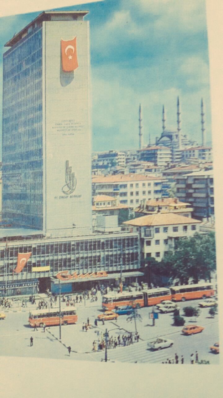 Antoloji Ankara Twitter Da 80 Li Yillardan Bir Kare Kizilay Gokdelen Gima Ve Kocatepe Camii Ankara Https T Co F4l59iozva Photo Ankara Landmarks