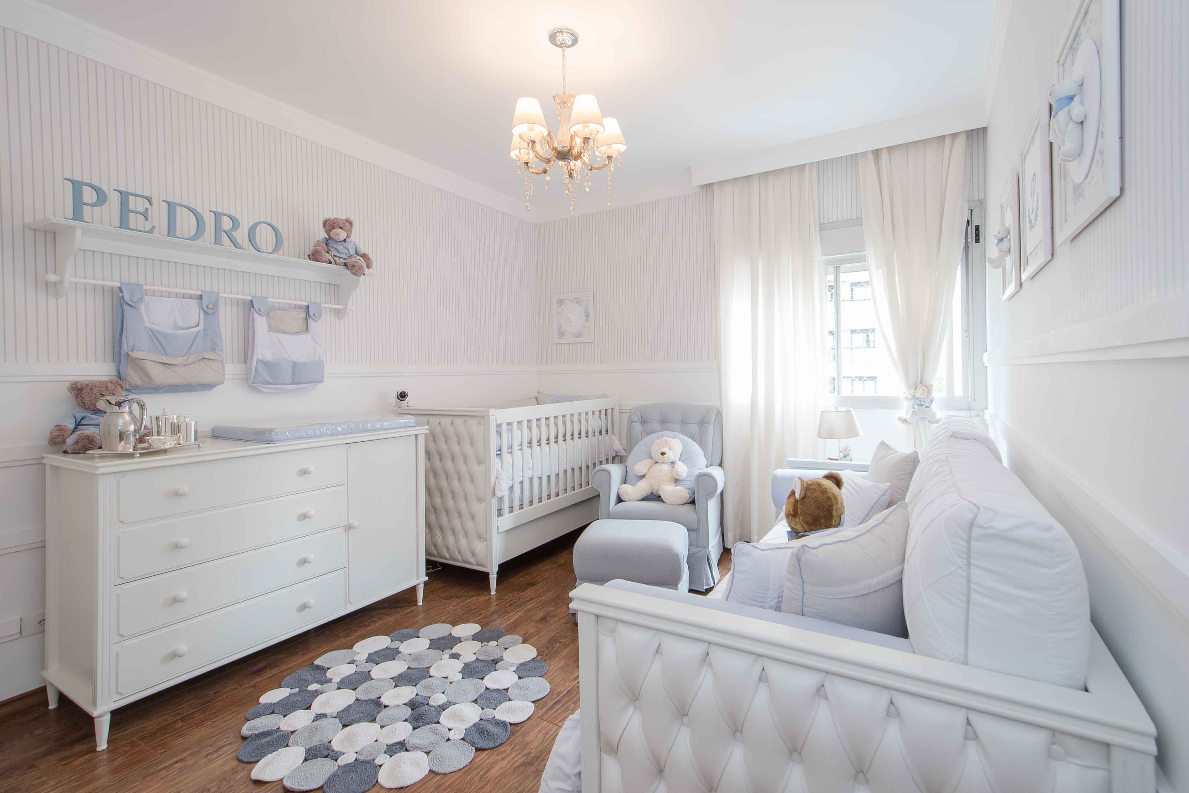 Quarto De Beb Menino Em Azul Combinando A Eleg Ncia Das Listras ~ Espelho Para Quarto Infantil E Quarto De Bebe Cavalinho Quarto De Beb Menino Em Azul Combinando A Eleg Ncia Das Listras ~ Espelho Para Quarto Infantil E Quarto De Bebe Cavalinho