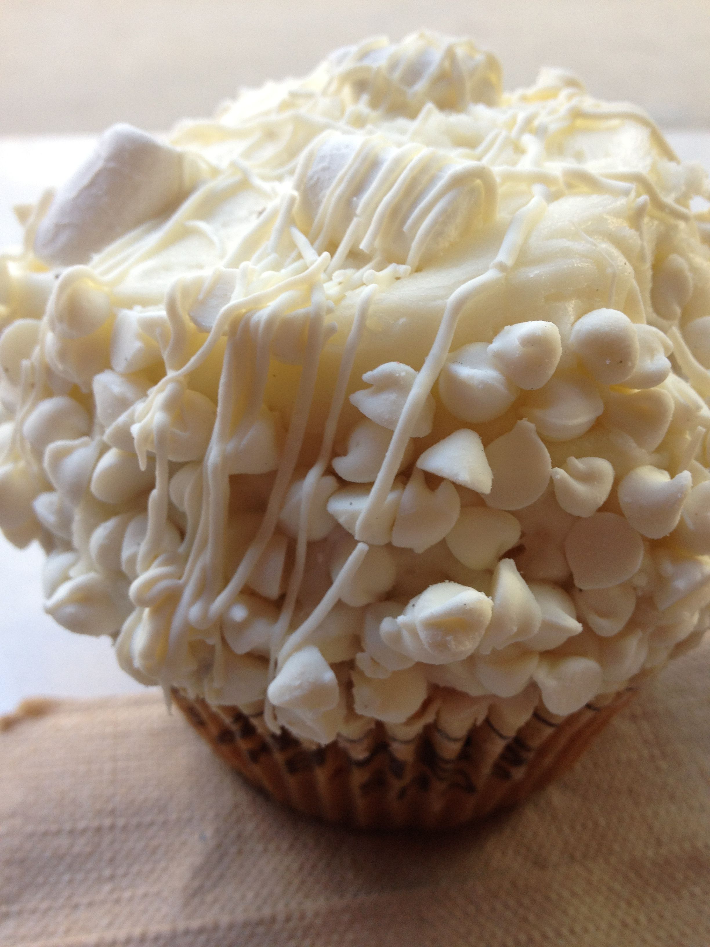 White chocolate cupcake from Crumbs Bake Shop in Chicago White chocolate cupcake from Crumbs Bake Shop in Chicago