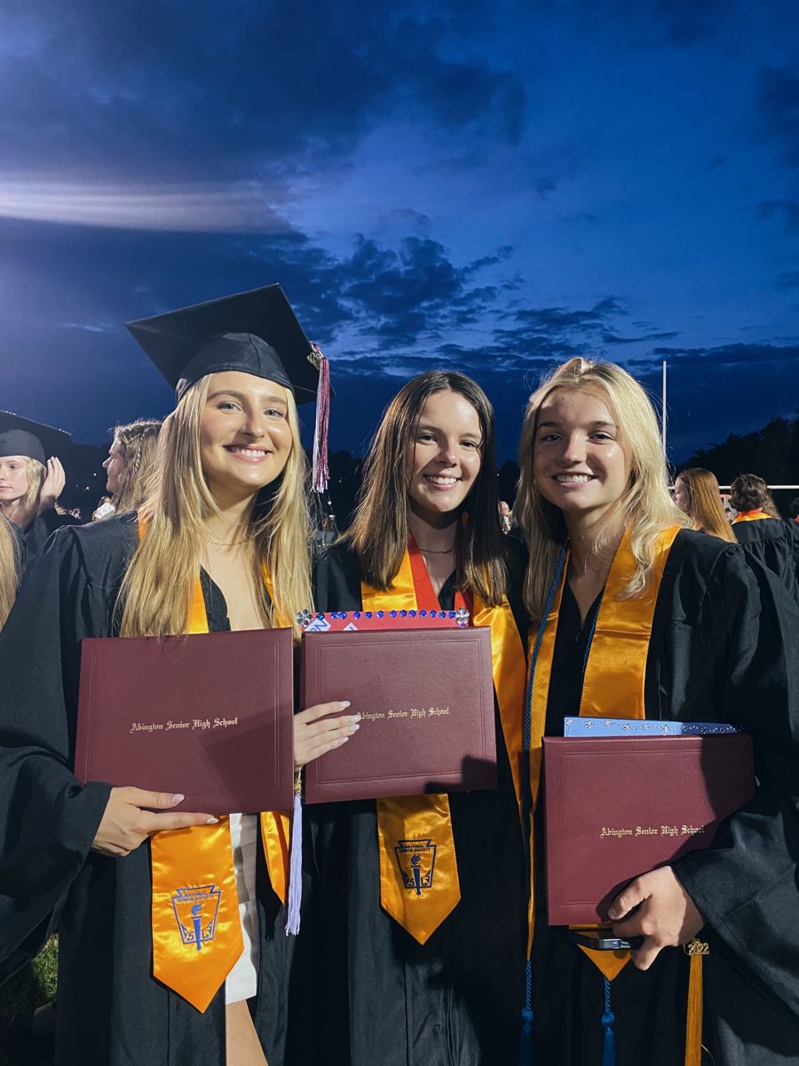 Grad Girls In 2022 High School Seniors Girl Abington