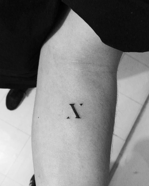 Significativos tatuajes de números romanos números romanos 