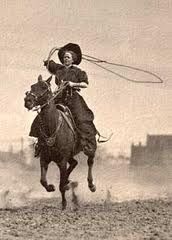 Lucille Mulhall (1885-1940). Teddy Roosevelt was one admirer of her roping, riding, and sharpshooting. #cowboysandcowgirls