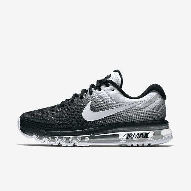 women's nike comfort sneakers