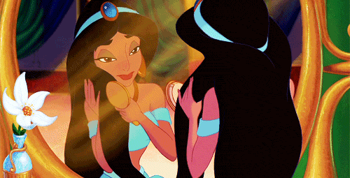 Princesa Jasmine é uma personagem fictícia do trigésimo primeiro filme de animação da Walt Disney Pictures, Aladdin. O personagem, posteriormente, aparece em duas continuações lançadas diretamente em home vídeo: O Retorno de Jafar e Aladdin e os 40 Ladrões, bem como a sua série animada de televisão. #Jasmine #Aladdin #disney #PrincesaJasmine #princesadisney
