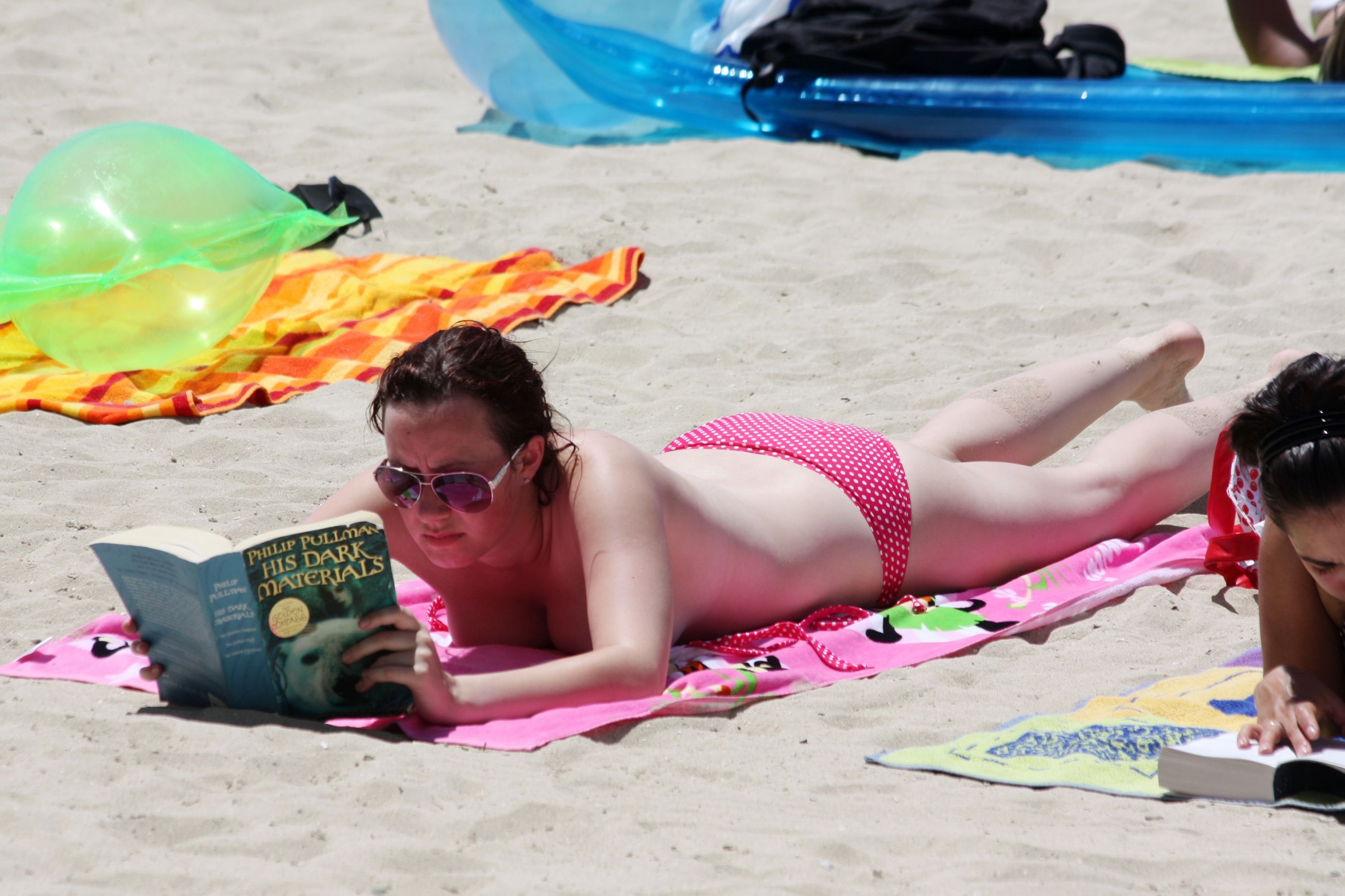Tanning And Reading Waikiki Beach Sunbathing Tanning And Reading Waikiki Beach