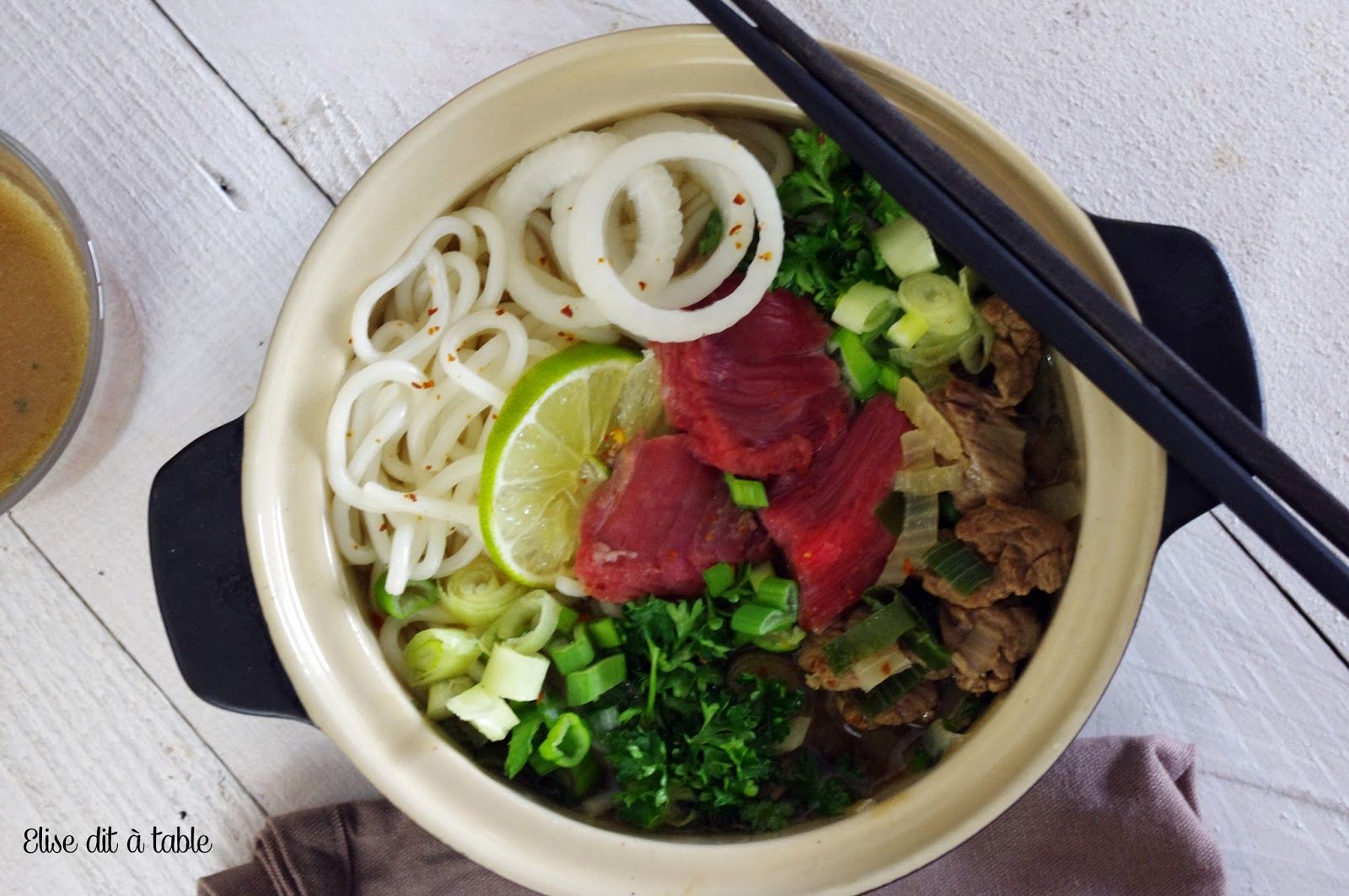 Pho au boeuf | Recette asiatique, Recette thailandaise, Pho recette
