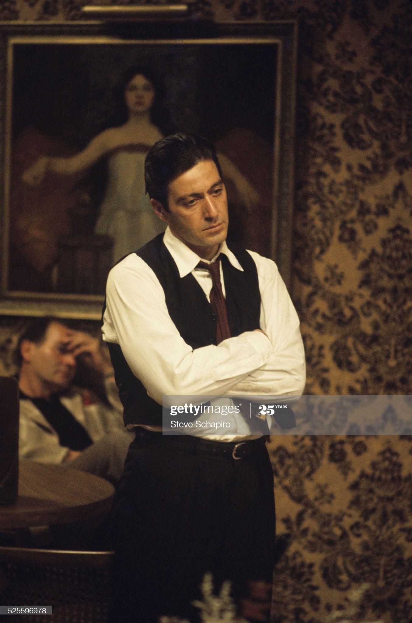Al pacino during the filiming of the godfather part ii – Artofit