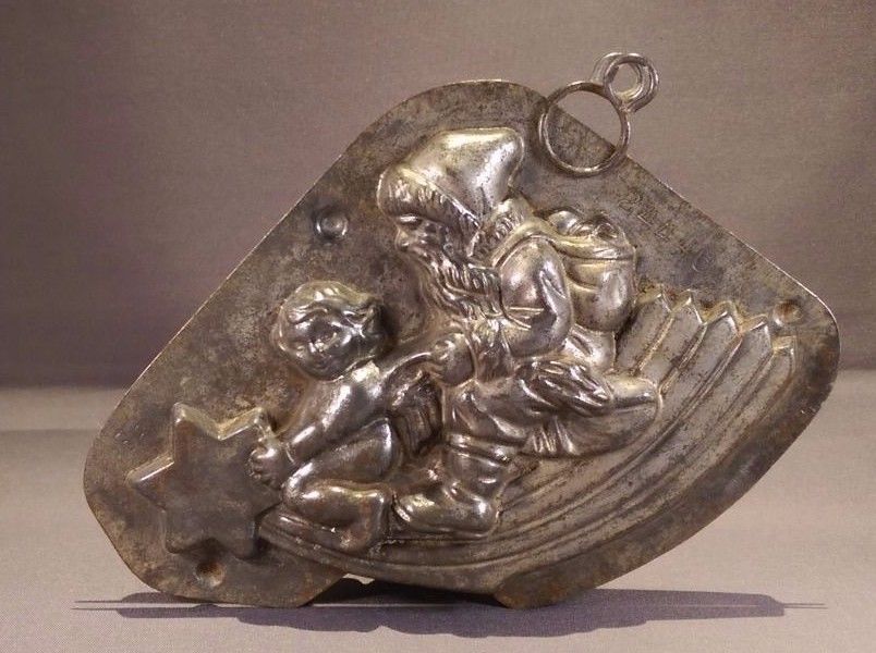 Details over Anton Reiche Antique Chocolate Mold Santa and Angel on