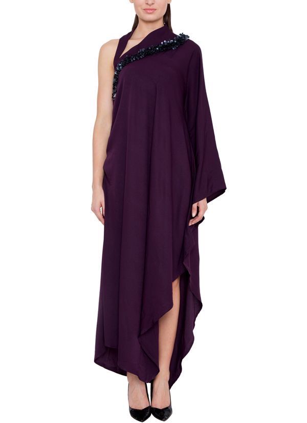 collar wala gown
