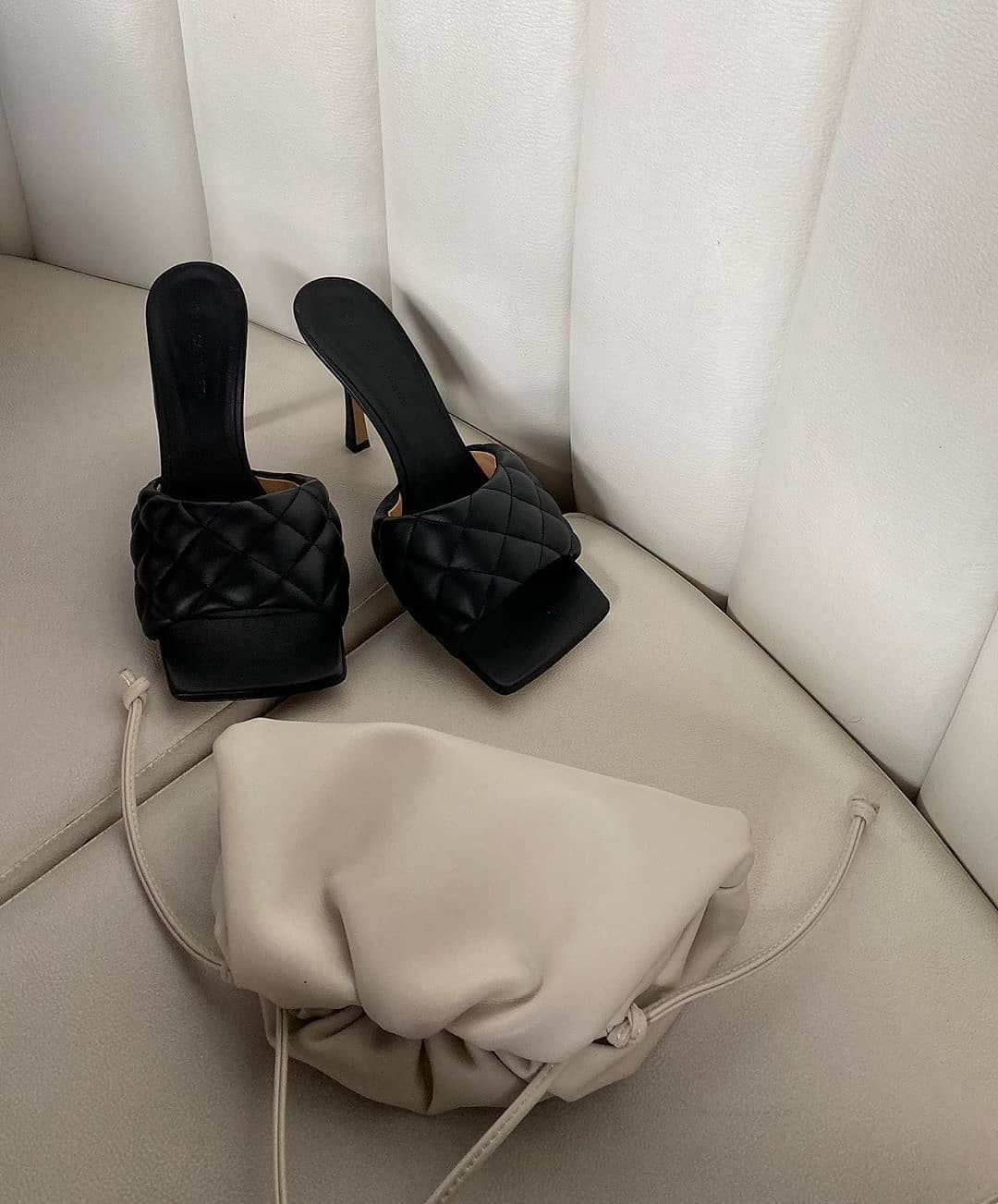 Fashionkills On Instagram Newbottega Fashionkills Fashionweek Bottegaveneta Bottega Veneta Pouch White Bottega Veneta Shoes Outfit Bottega Veneta Shoes