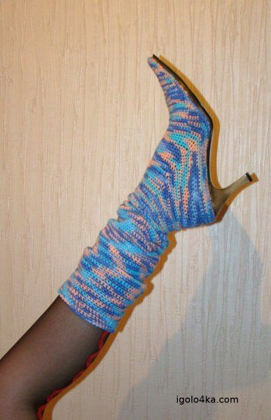 Crochet yourself a pair of Boots - out of your old Pumps - Pattern is photo tutorial step by step - Bildanleitung Yarn Projects, Restyled, Photo Tutorial, Knee High Sock, Shoe Boots, Fashion Shoes, Scarves, Gloves, Footwear