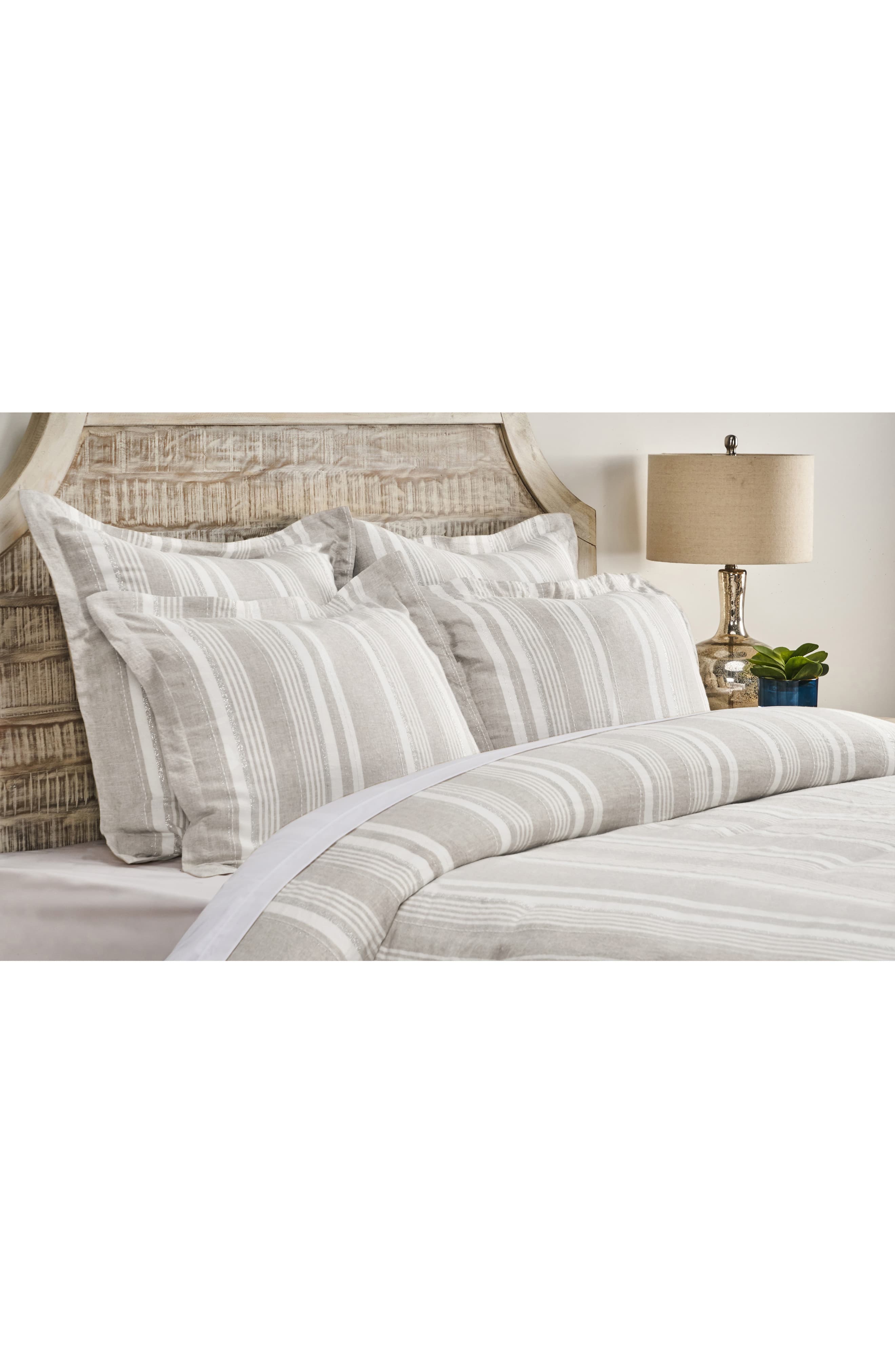 Villa Home Collection Dale Duvet Cover Size King White In