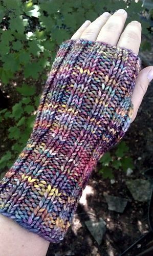Fingerless Gloves Knitted Pattern, Knitting Gloves Pattern, Crochet Mittens, Crochet Gloves, Fingerless Mittens, Knit Or Crochet, Knitting Patterns, Hat Patterns, Knitting Tutorials
