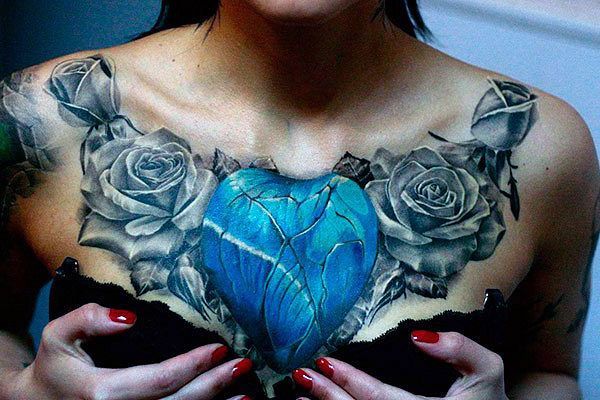 Heart On Chest Tattoo Simple Heart Tattoos Heart Outline Tattoo Tattoos