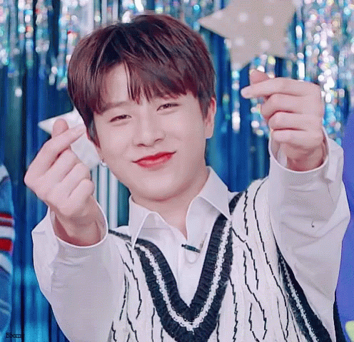 JUNGHWAN SOJUNGHWAN GIF - JUNGHWAN SOJUNGHWAN YG - Discover ...
