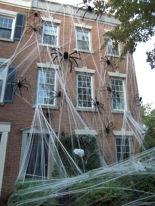 How To Decorate Outside House For Halloween Simple Design How To Decorate Outside House For Halloween Simple Design